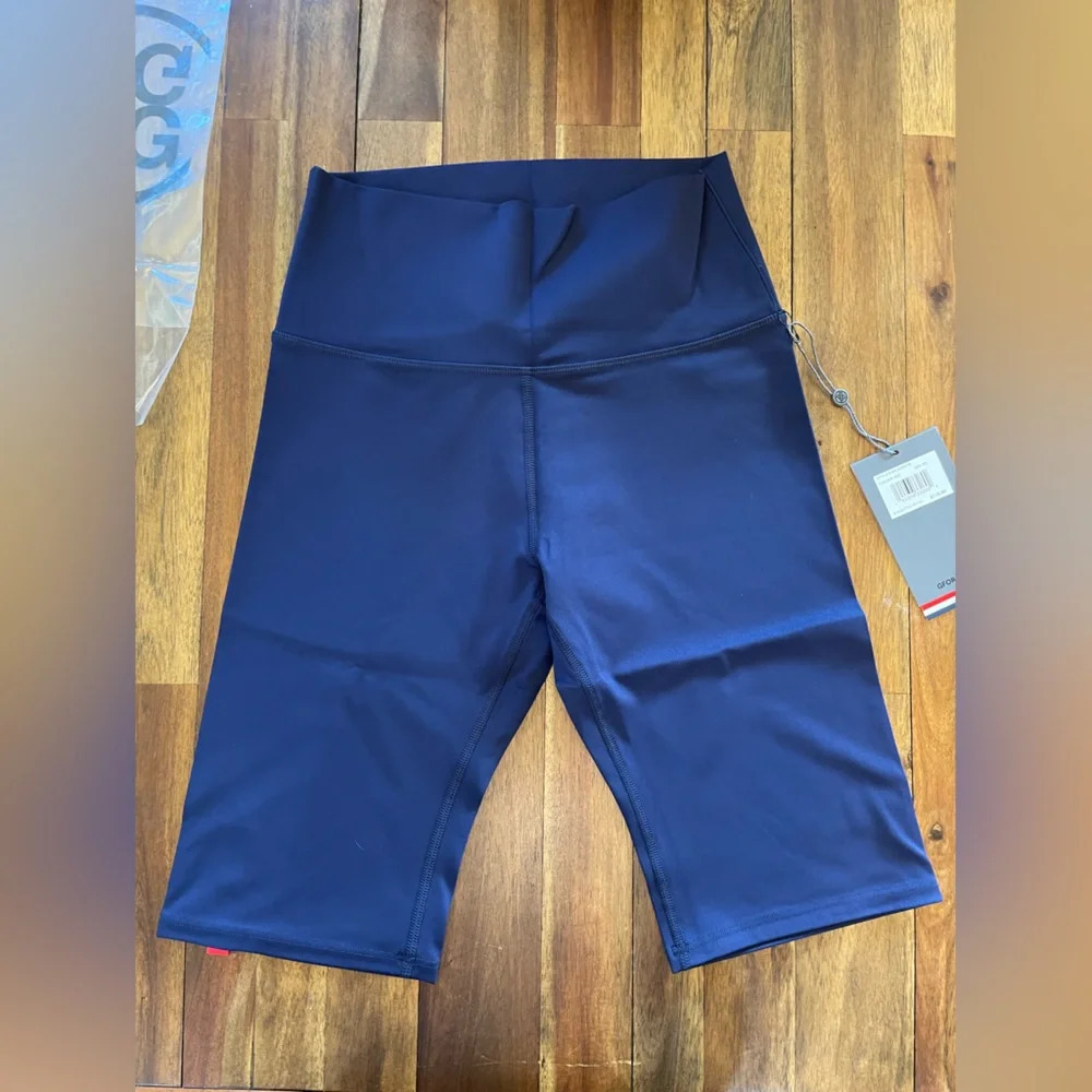 G/FORE Soft Tech OPS Active Bike Shorts golf shorts golfing